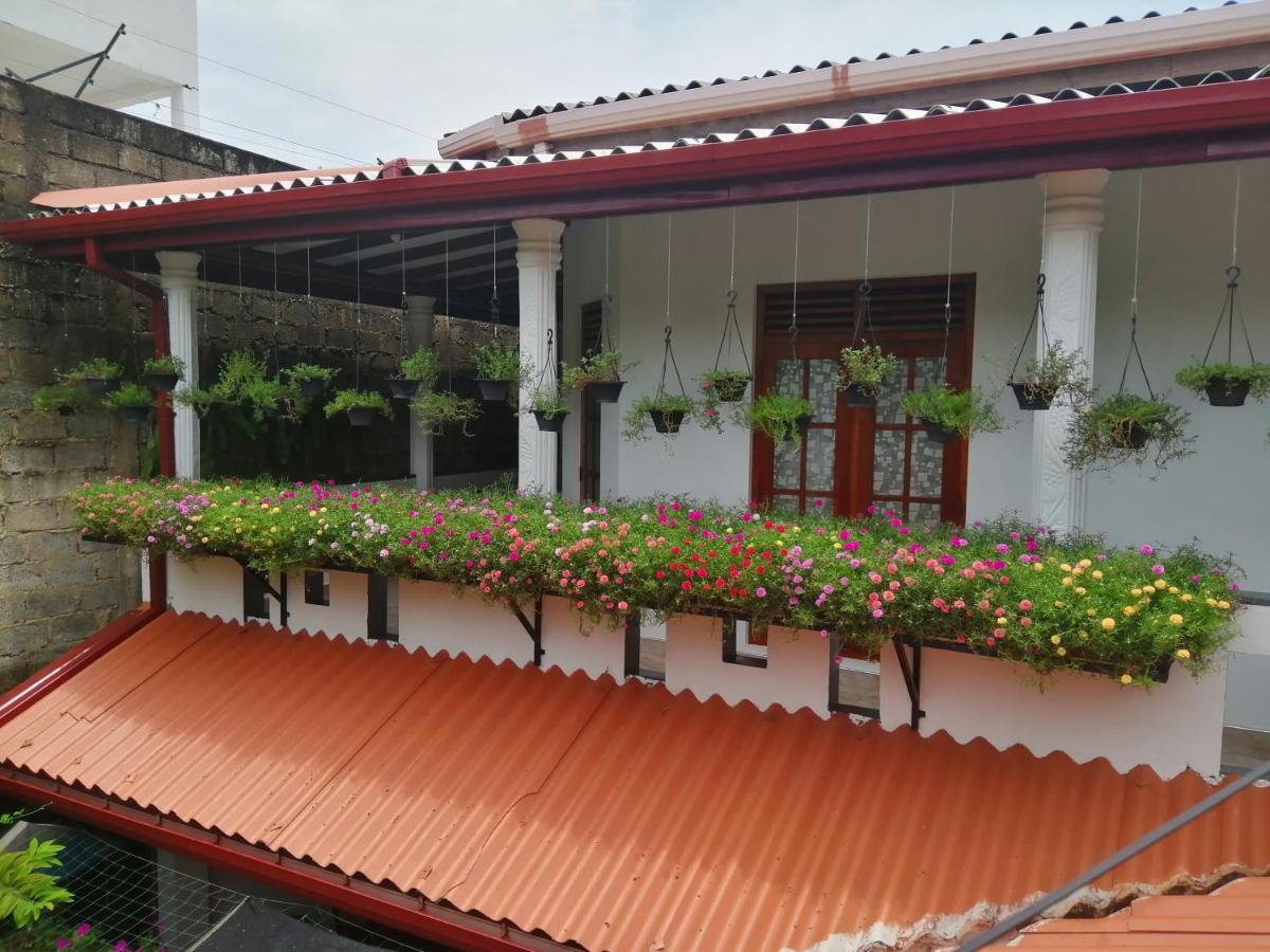 Kanthi Holiday Rest Homestay Mirissa Extérieur photo