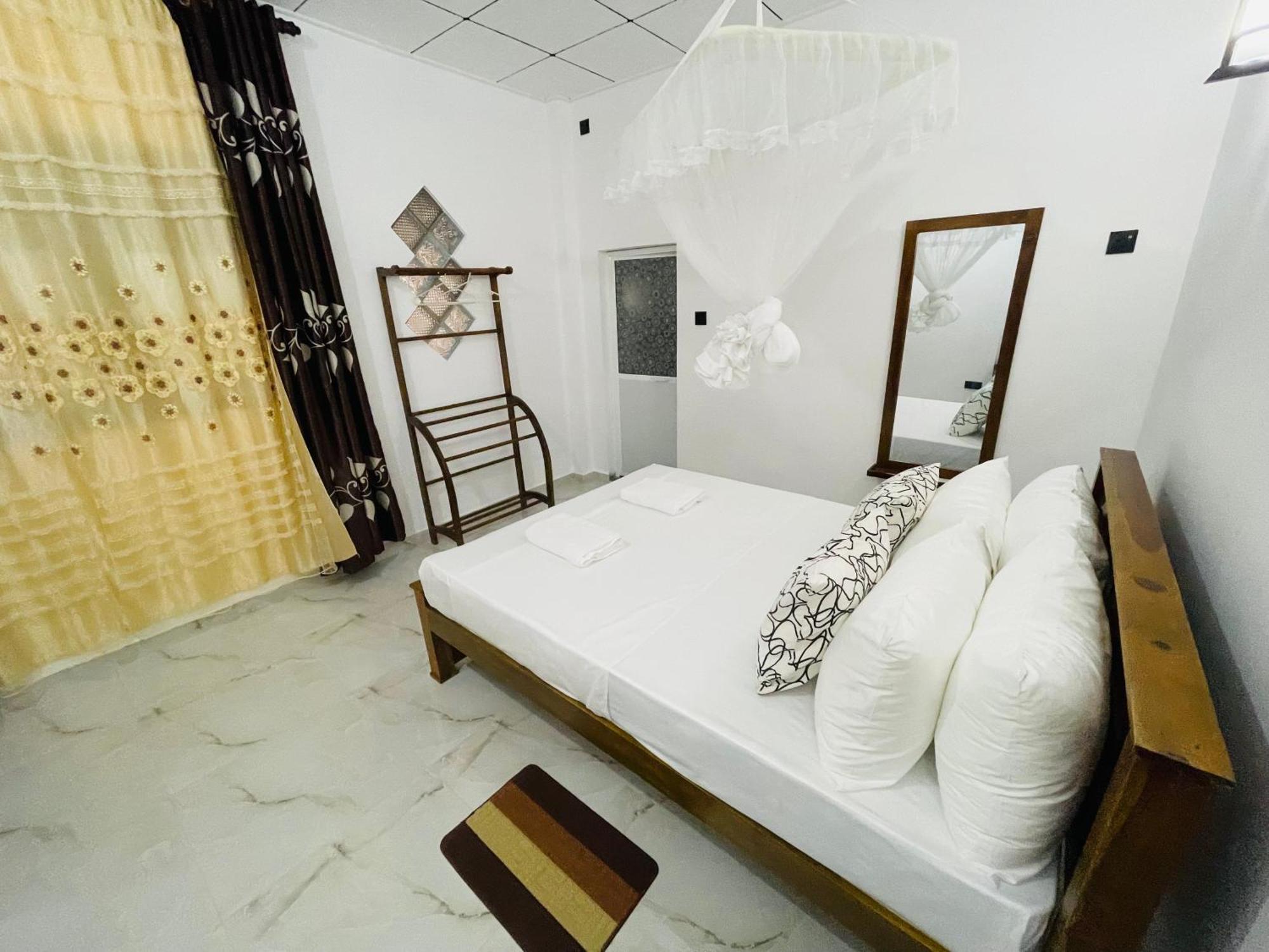 Kanthi Holiday Rest Homestay Mirissa Extérieur photo